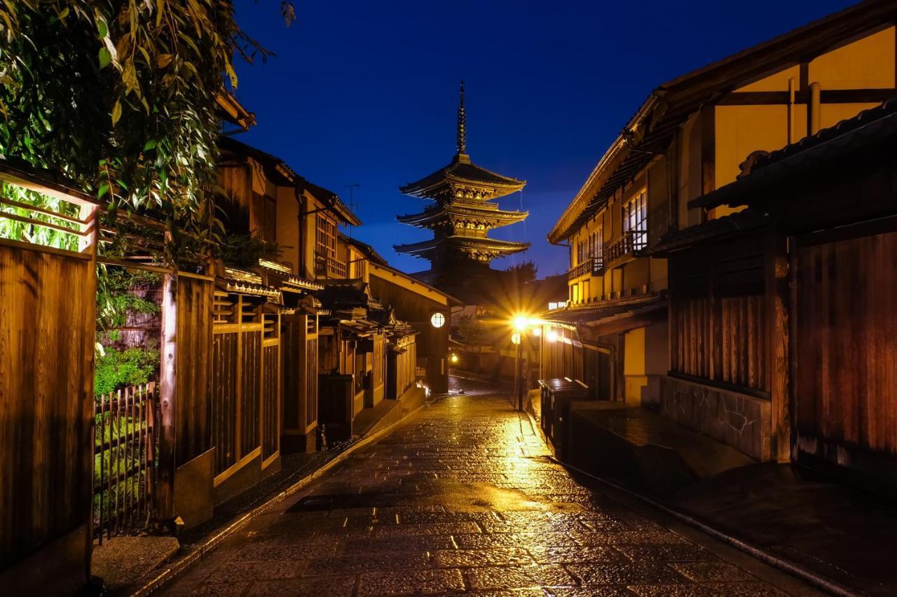 The Gate Hotel Kyoto Takasegawa By Hulic Εξωτερικό φωτογραφία Miyajima at night